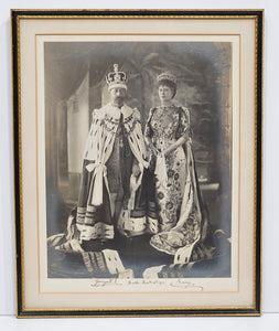 SPECTACULAR ROYAL PORTRAIT SIGNED ~ KING GEORGE V & MARY OF TECK!