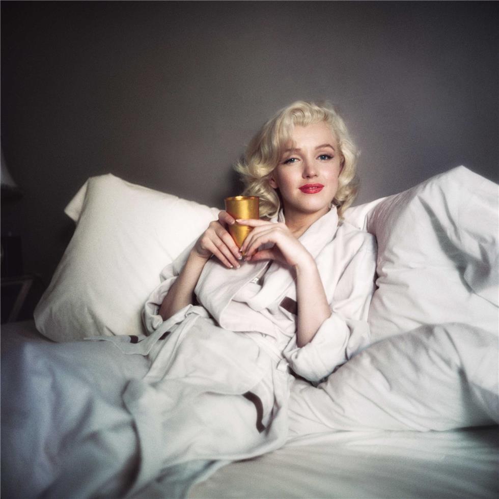MARILYN MONROE, BED, 1953