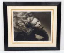 STUNNING VERONICA LAKE PHOTOGRAPH BY GEORGE HURRELL