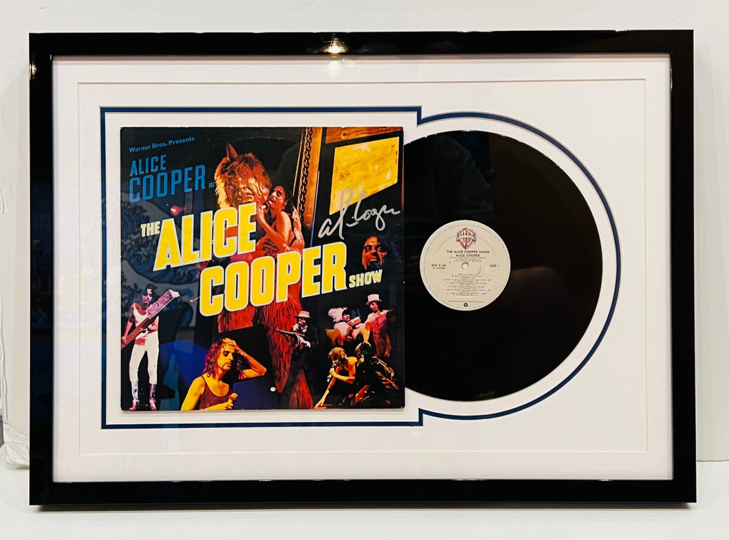THE ALICE COOPER SHOW ALBUM & VINYL SET UP - SIGNED BY ALICE COOPER