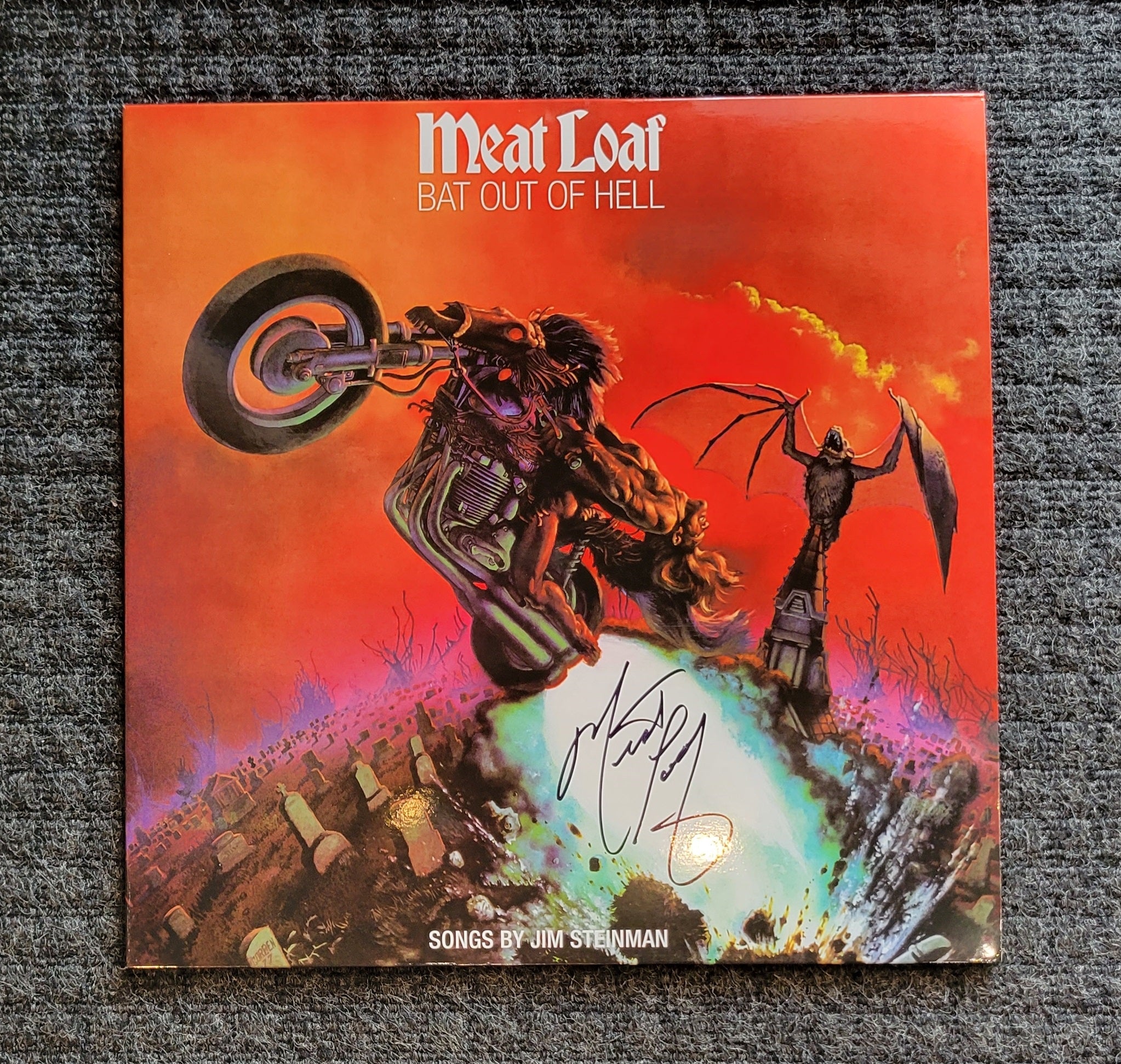 Meatloaf Bat Out Of Hell Full Album MEAT LOAF: BAT OUT OF HELL ALBUM AND VINYL SET_UP - SIGNED BY MEAT LOA