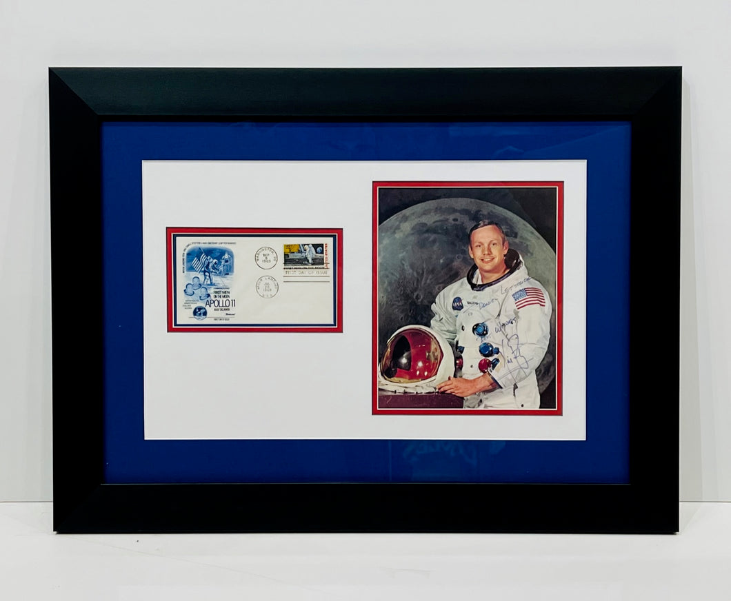 AMAZING APOLLO 11 NEIL ARMSTRONG HAND-SIGNED PUBLICITY SHOT!