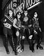 KISS HAND SIGNED DEBUT ALBUM WITH HISTORIC PHOTOGRAPH