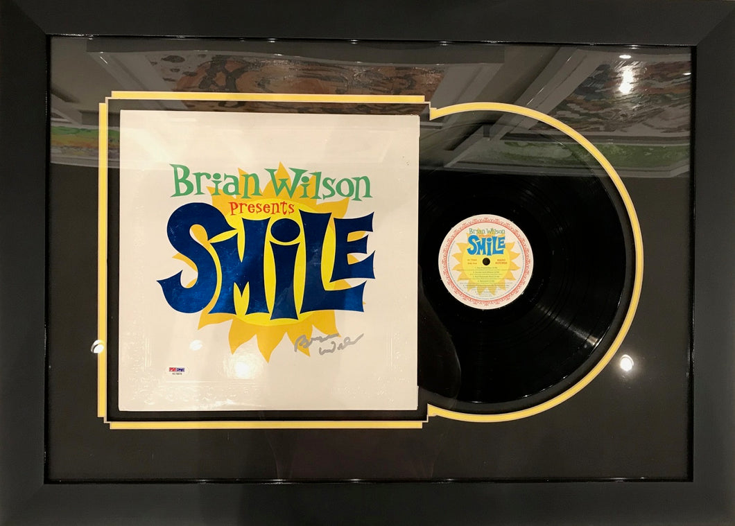 BRIAN WILSON PRESENTS SMILE - ALBUM COVER AND VINYL SET-UP - SIGNED BY BRIAN WILSON