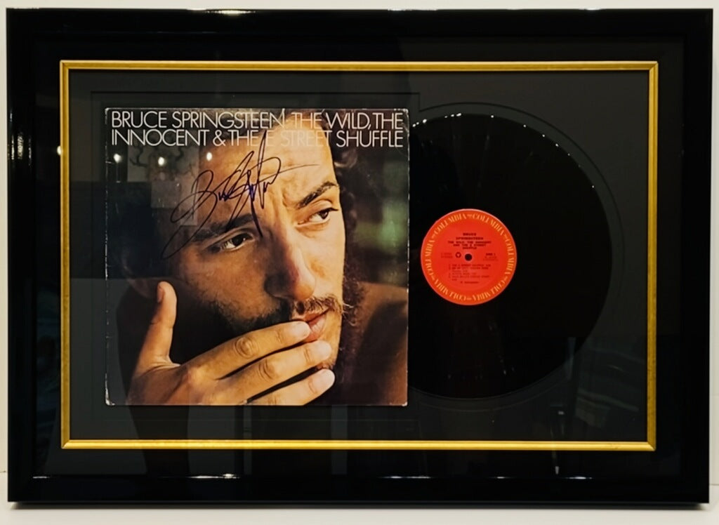 THE WILD, THE INNOCENT AND THE E STREET SHUFFLE - HAND-SIGNED BY BRUCE SPRINGSTEEN - ALBUM AND VINYL SETUP